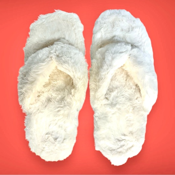 Vionic Indulge Gracie White Plush Faux Fur Supportive Thong Slippers Women's 11 - Picture 6 of 13